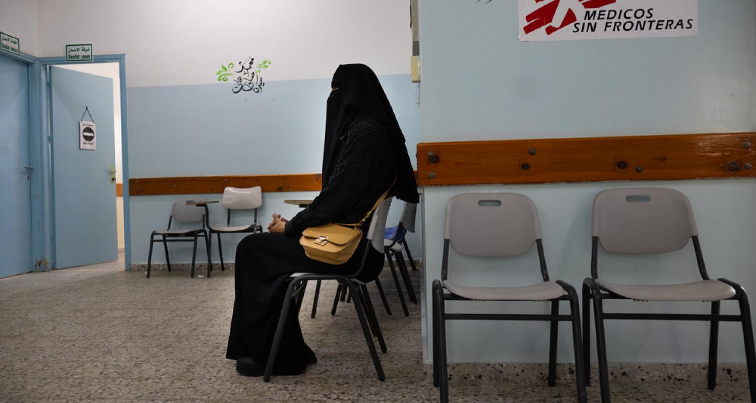 A patient recalls her terrifying journey from north Gaza with her three children. Palestinian Territories, March 2024. © MSF