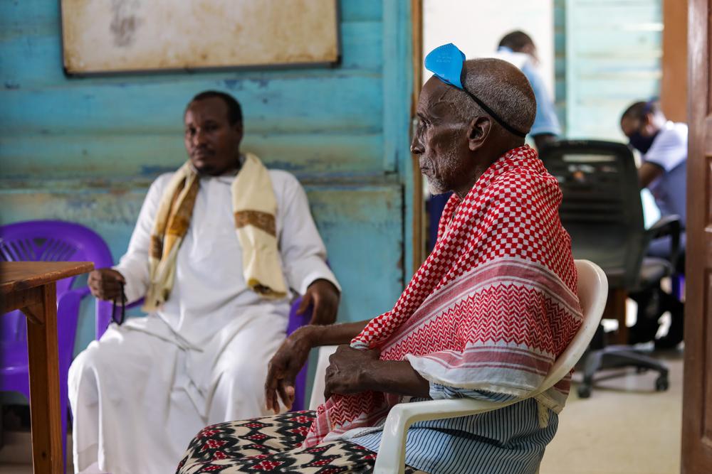 A mental health crisis is growing in the Dadaab refugee complex, where hundreds of thousands of Somalis have been stuck for decades. In Dagahaley, the number of attempted suicides is rising, and psychosocial consultations have jumped by more than 50 per from last year, over the same time period until September. In the picture, Haret Abdirahman sitting with his youngest son who has a mental illness during a consultation in MSF's mental health clinic. Haret's eldest son committed suicide in August 2020