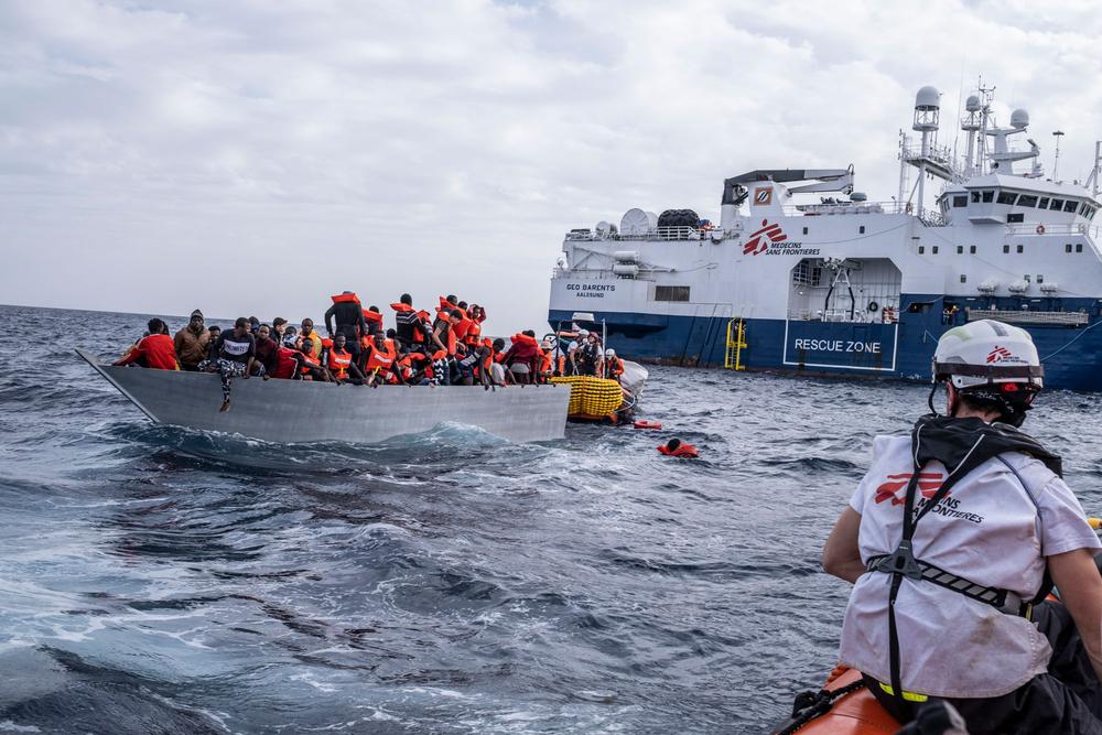 Currently on board, 186 people, many women and small children, the youngest one being 10 months old. Many of them seem traumatized by the horrendous ordeal. They were drifting at sea for hours, fearing for their lives. Mediterranean Sea, 2021. © Virginie Nguyen Hoang/ HUMA 