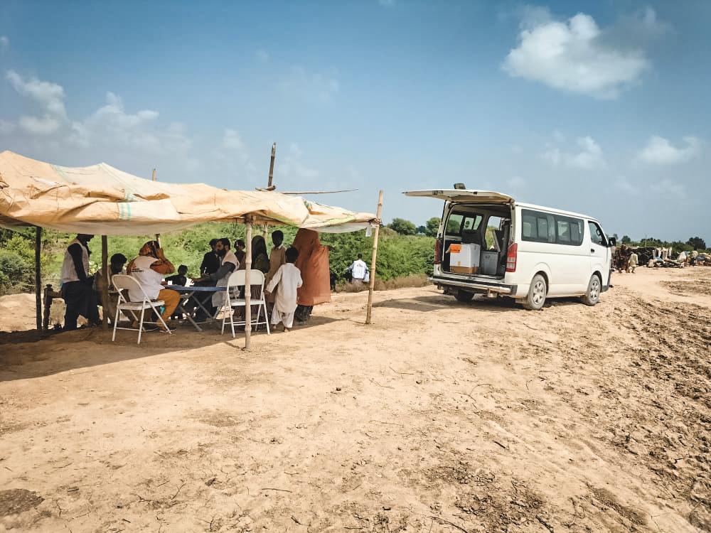 outreach activity in pakistan. © MSF
