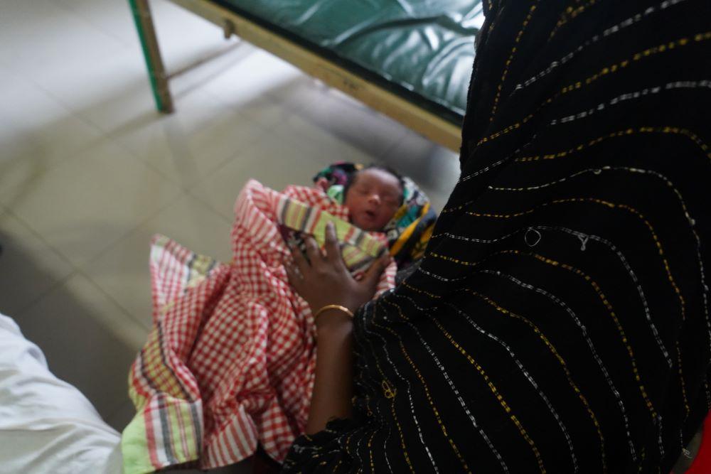 Halima, a mom of three children, from Goyalmara. Bangladesh, 1 April 2024 © MSF/Farah Tanjee
