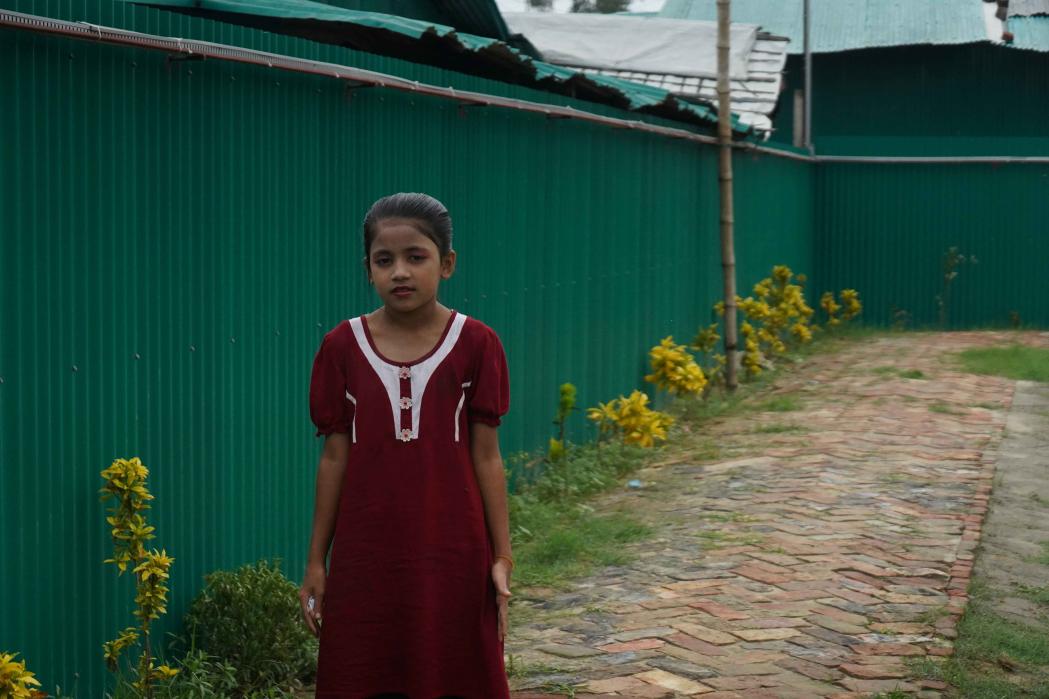 A portrait of a Rohingya girl