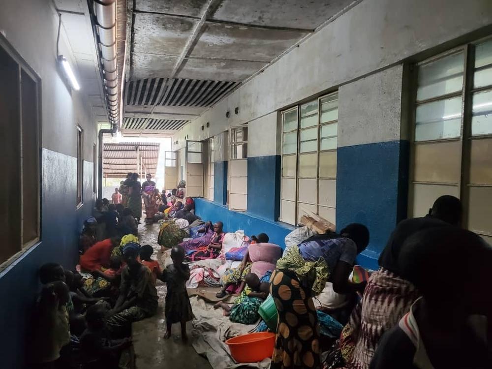 Influx of displaced people to the Masisi general referral hospital, supported by MSF.