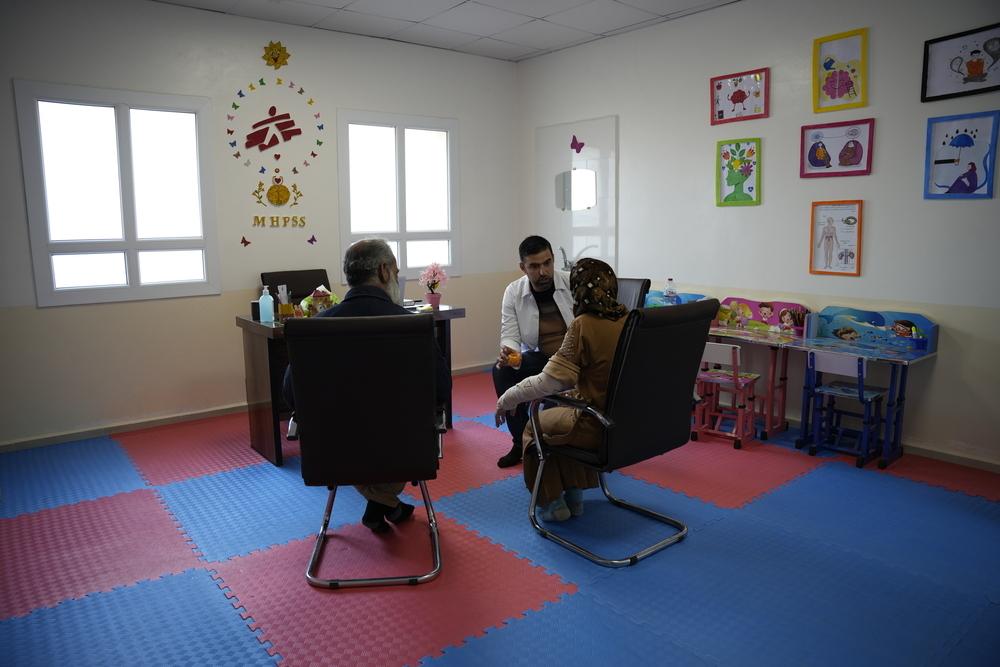 Mental health teams in consultation with a burns patient