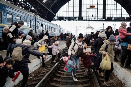 Ukraine: How Doctors Without Borders is trying to access the areas most affected by fighting
