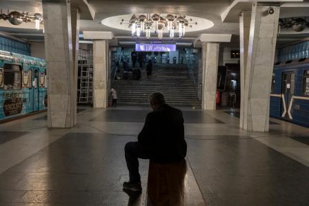 Ukraine: in Kharkiv’s underground stations, Doctors Without Borders mobile clinics care for the most vulnerable 