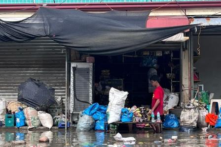 The Philippines: Houses, rice fields submerged by Tropical Storm Trami