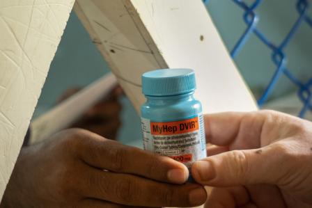 Bangladesh: Doctors Without Borders launches major hepatitis C campaign in Rohingya camps
